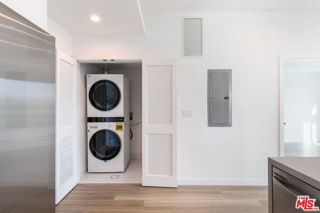 829 Larrabee Street 302, West Hollywood, CA 90069