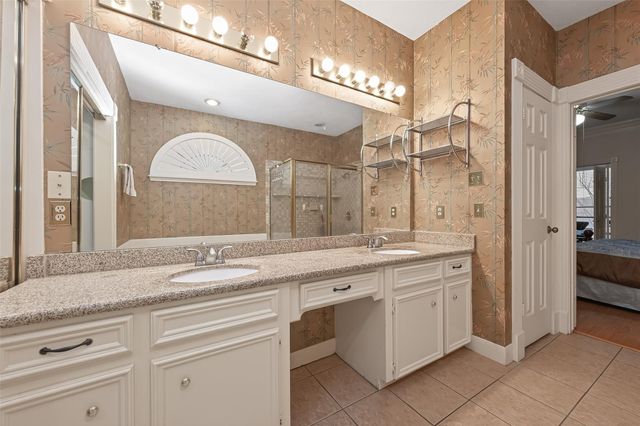 8027 Danette Ct, Houston, TX 77379