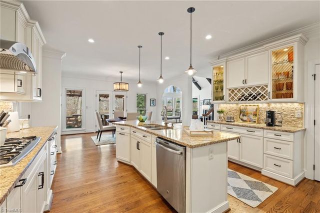 3525 Old Pfafftown Road, Winston-salem, NC 27106