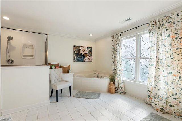 3525 Old Pfafftown Road, Winston-salem, NC 27106