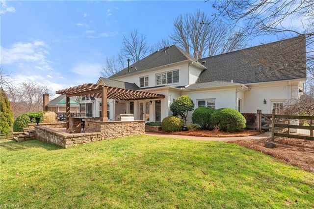 3525 Old Pfafftown Road, Winston-salem, NC 27106