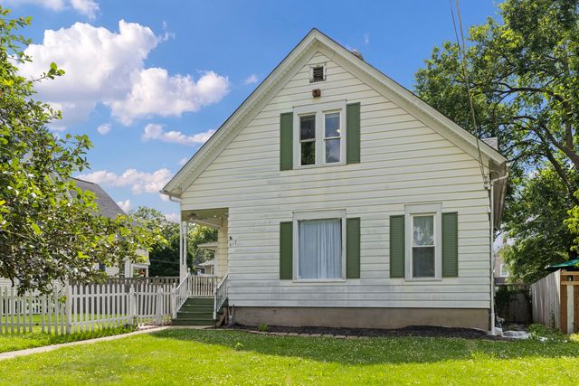 617 S 4th Street, Aurora, IL 60505
