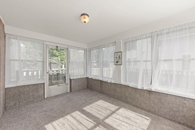 617 S 4th Street, Aurora, IL 60505