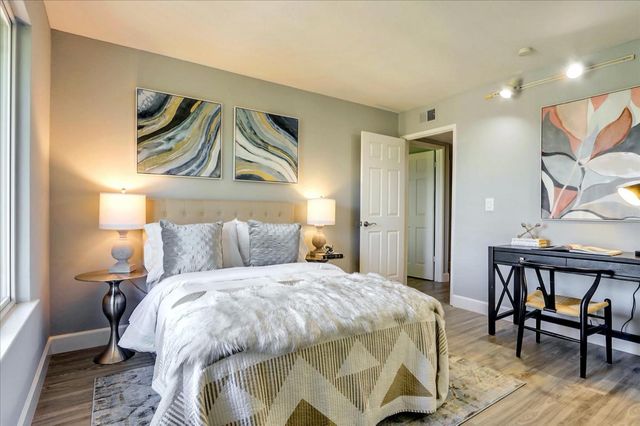 221 Kiely Boulevard B, Santa Clara, CA 95051