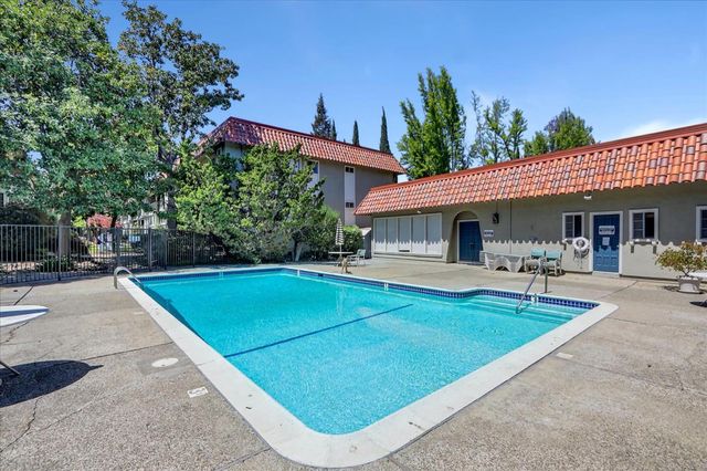 221 Kiely Boulevard B, Santa Clara, CA 95051