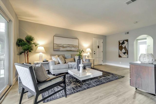 221 Kiely Boulevard B, Santa Clara, CA 95051