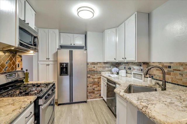 221 Kiely Boulevard B, Santa Clara, CA 95051