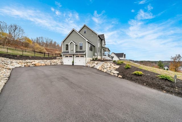 122 Seven Sister Rd, Haverhill, MA 01830