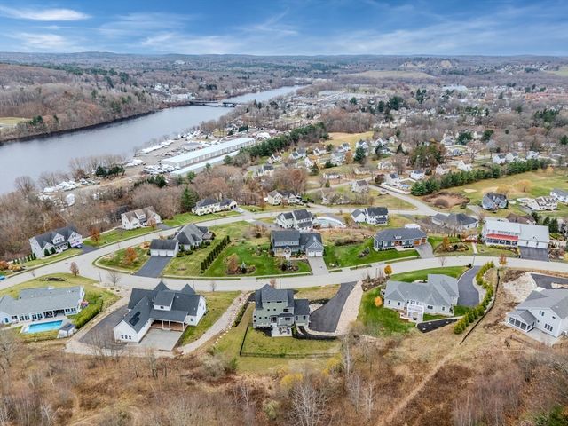 122 Seven Sister Rd, Haverhill, MA 01830