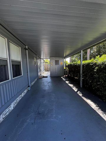 4242 3rd Court, Lantana, FL 33462