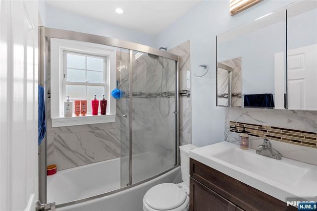 147 Knollwood Terrace, Clifton, NJ 07012