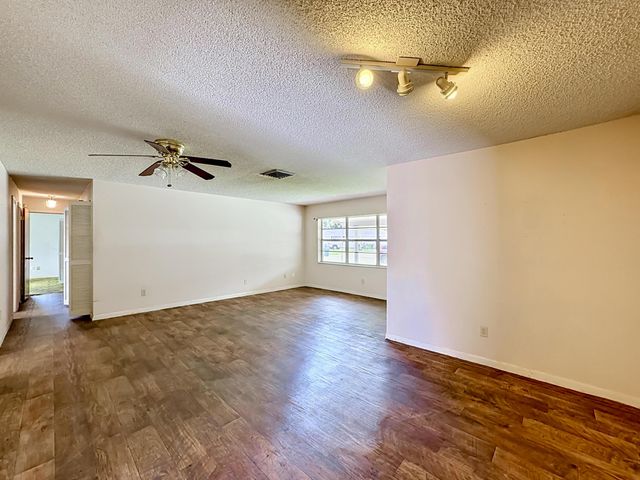2402 Newport Drive, Fort Pierce, FL 34982