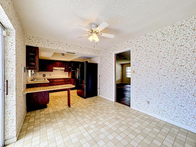 2402 Newport Drive, Fort Pierce, FL 34982