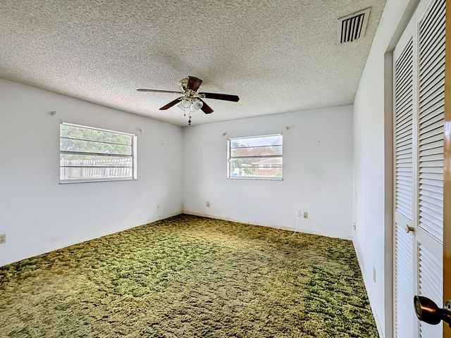 2402 Newport Drive, Fort Pierce, FL 34982