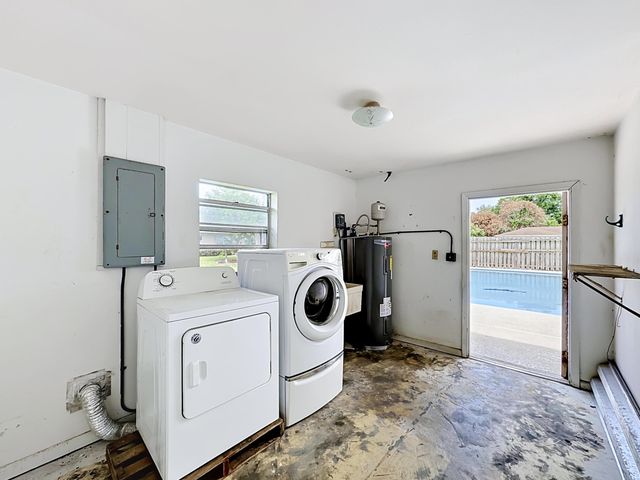 2402 Newport Drive, Fort Pierce, FL 34982
