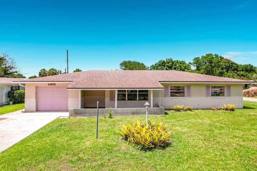 2402 Newport Drive, Fort Pierce, FL 34982