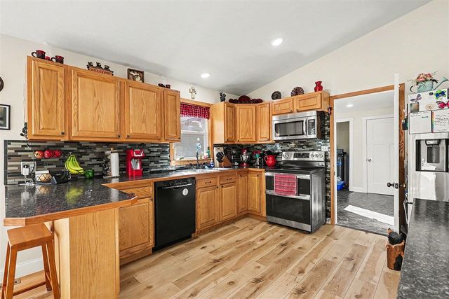 4880 S Carr Road, Fruitport, MI 49415