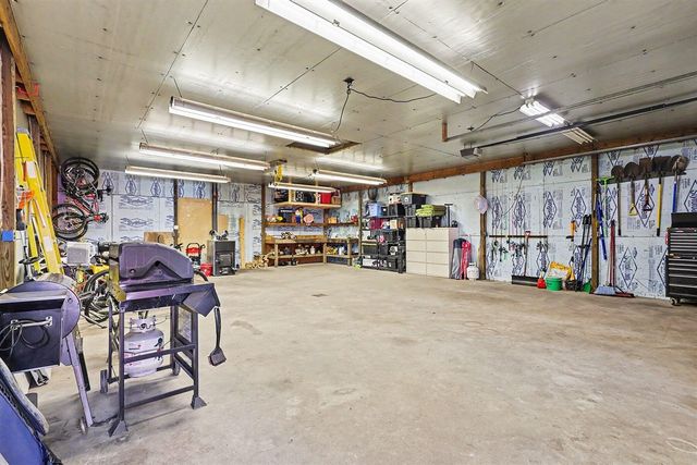 4880 S Carr Road, Fruitport, MI 49415