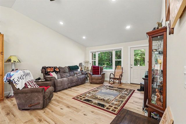 4880 S Carr Road, Fruitport, MI 49415
