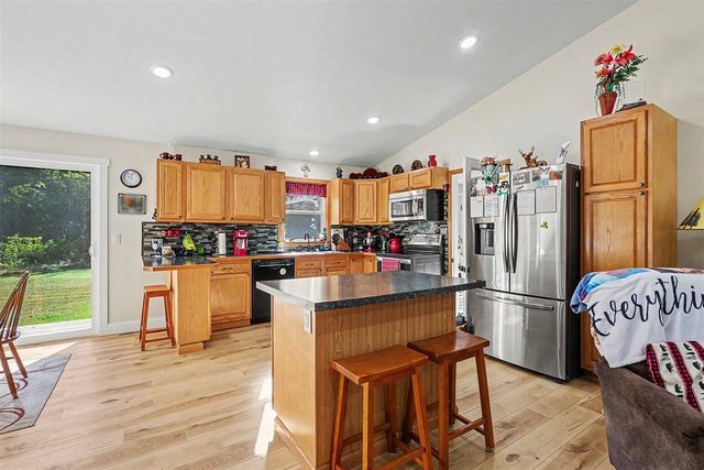 4880 S Carr Road, Fruitport, MI 49415
