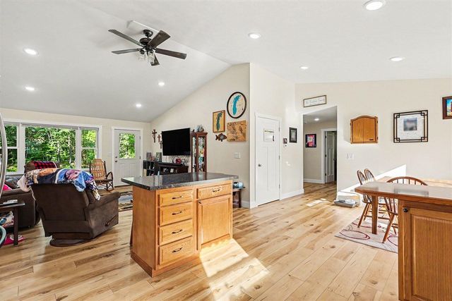 4880 S Carr Road, Fruitport, MI 49415