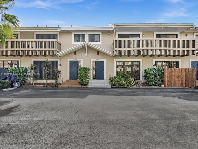 3776 NE 166th St 108, North Miami Beach, FL 33160