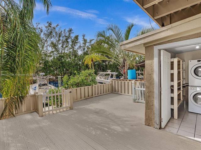 3776 NE 166th St 108, North Miami Beach, FL 33160