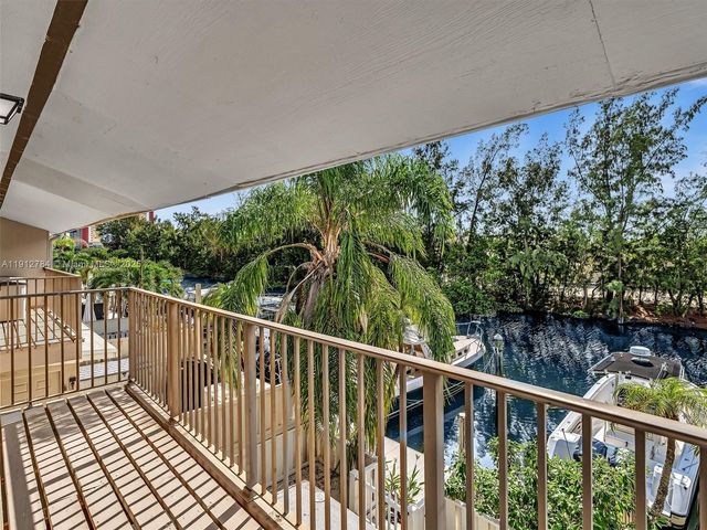 3776 NE 166th St 108, North Miami Beach, FL 33160