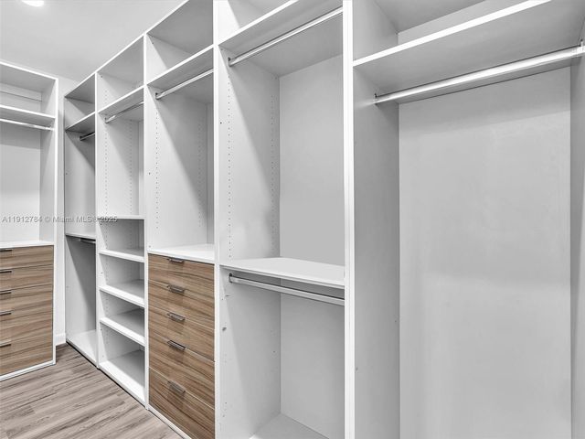 3776 NE 166th St 108, North Miami Beach, FL 33160