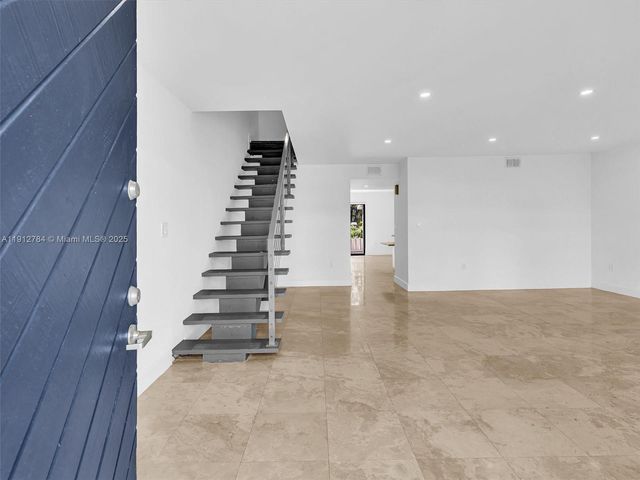 3776 NE 166th St 108, North Miami Beach, FL 33160