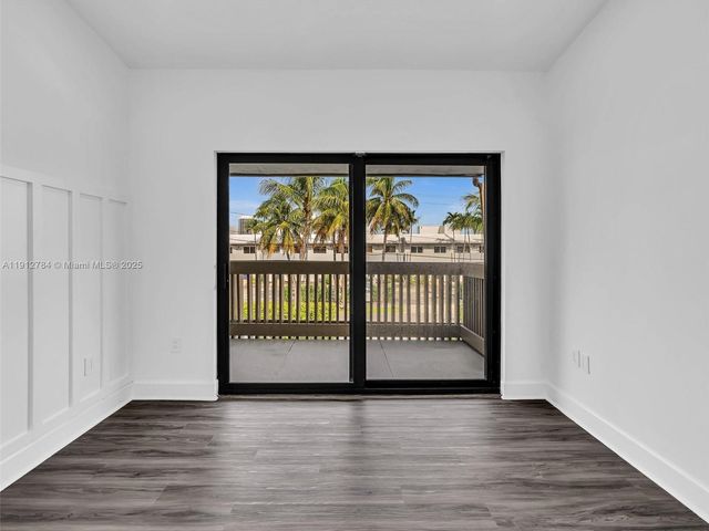 3776 NE 166th St 108, North Miami Beach, FL 33160