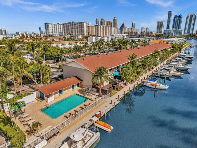 3776 NE 166th St 108, North Miami Beach, FL 33160