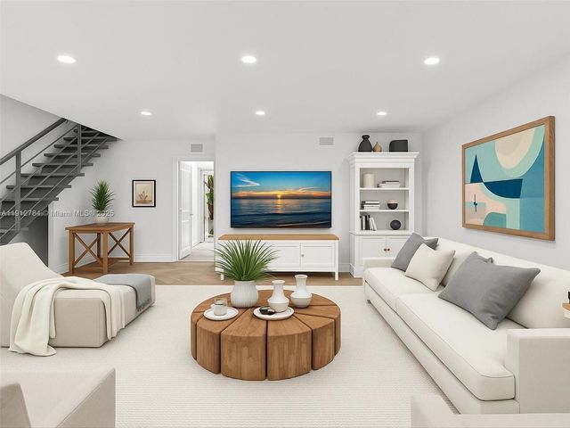 3776 NE 166th St 108, North Miami Beach, FL 33160