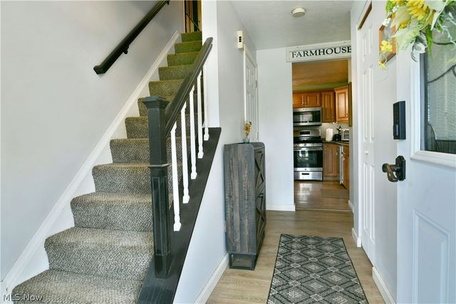 94 Camrose Drive, Niles, OH 44446