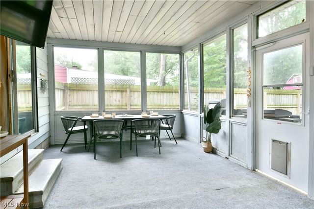 94 Camrose Drive, Niles, OH 44446