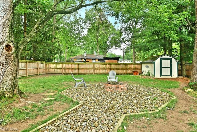 94 Camrose Drive, Niles, OH 44446