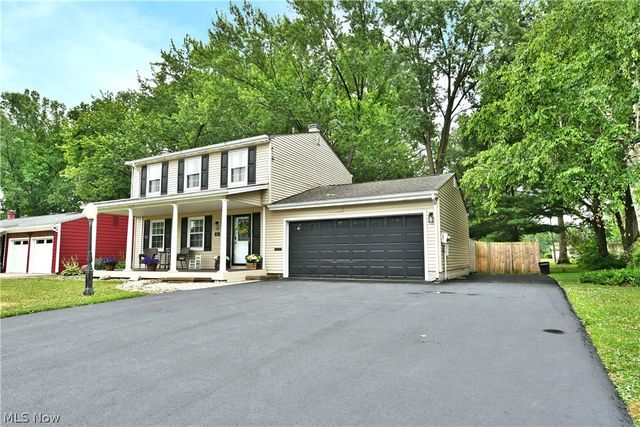 94 Camrose Drive, Niles, OH 44446