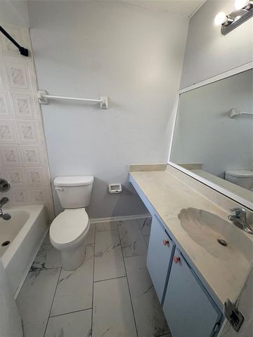 5112 BONNEDALE COURT, Tampa, FL 33624