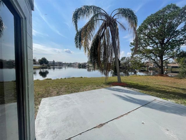 5112 BONNEDALE COURT, Tampa, FL 33624