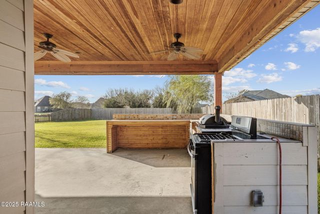 102 Still Waters Road, Broussard, LA 70518