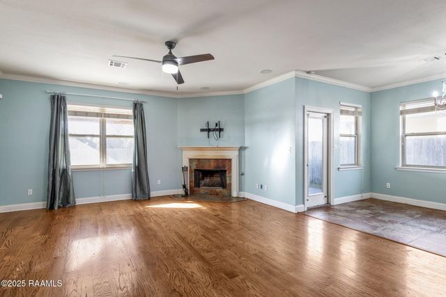 102 Still Waters Road, Broussard, LA 70518