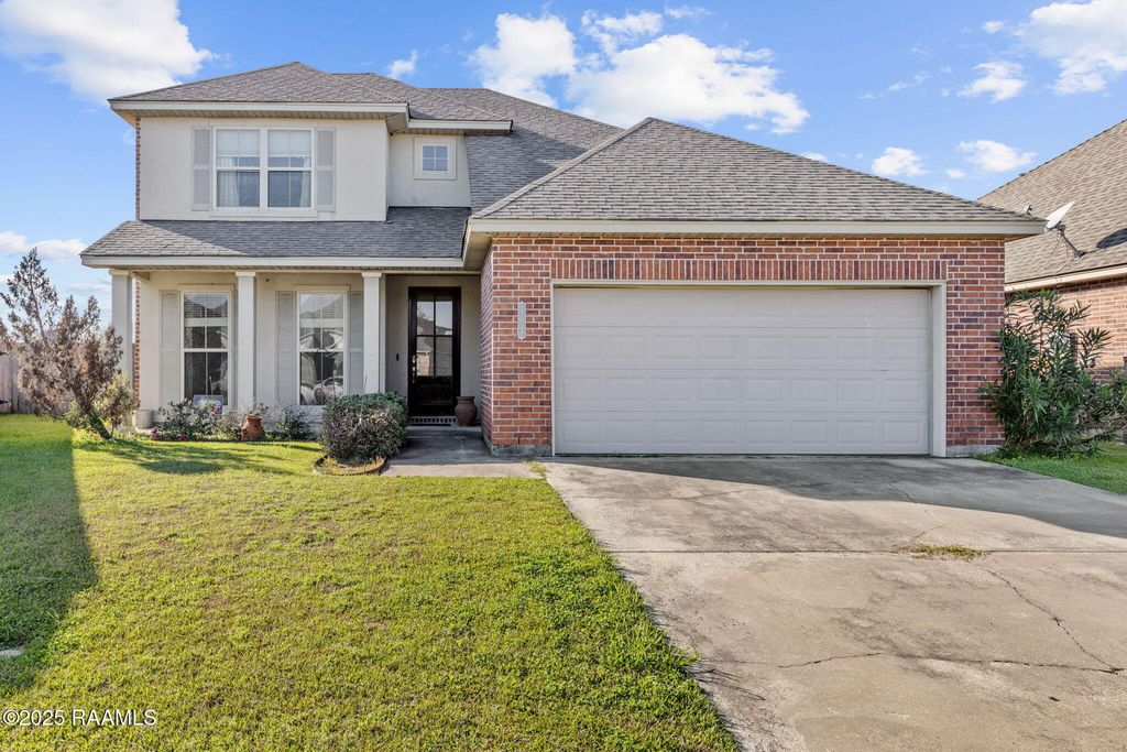 102 Still Waters Road, Broussard, LA 70518