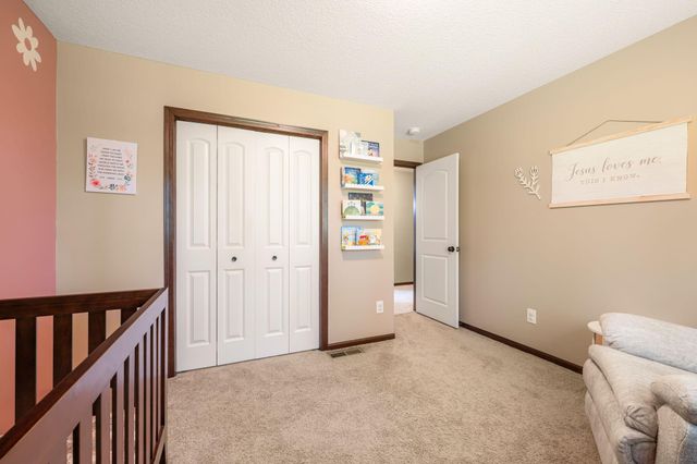 1617 129th Avenue NE, Blaine, MN 55449