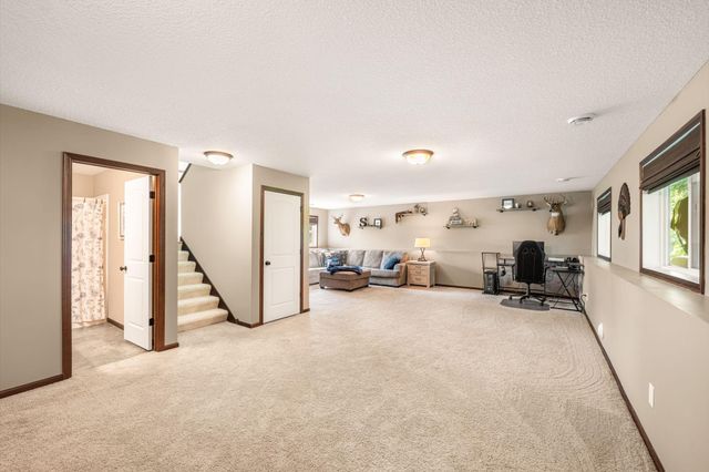 1617 129th Avenue NE, Blaine, MN 55449