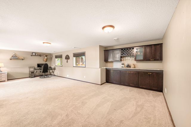 1617 129th Avenue NE, Blaine, MN 55449