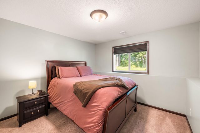 1617 129th Avenue NE, Blaine, MN 55449