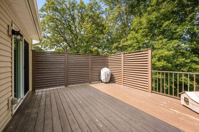 1617 129th Avenue NE, Blaine, MN 55449