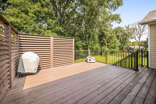 1617 129th Avenue NE, Blaine, MN 55449