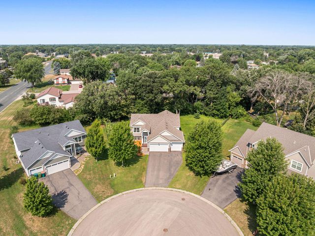 1617 129th Avenue NE, Blaine, MN 55449