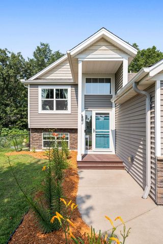 1617 129th Avenue NE, Blaine, MN 55449